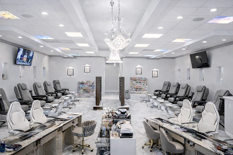 I2 Nails and Spa